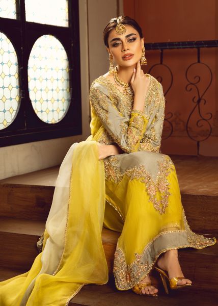 Elegant Pakistani Outfit with Yellow Dupatta